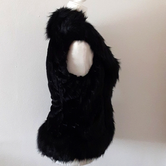 NWT LA Coalition Black Faux Fur Vest Size M - Picture 2 of 7